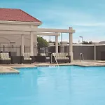 La Quinta By Wyndham Arlington North 6 Flags Dr 